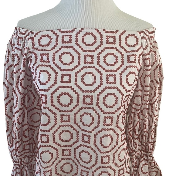 Alexis Micael Embroidered Eyelet Off-The-Shoulder Top Red White Small - Picture 3 of 13
